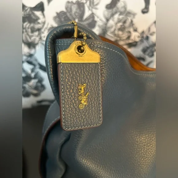 COACH BANDIT 39 EUC - Picture 10 of 12